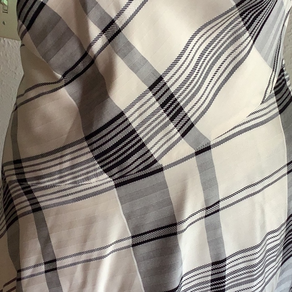Ivory/Black fluid Plaid Dress.                 #J0506613 - Picture 7 of 11